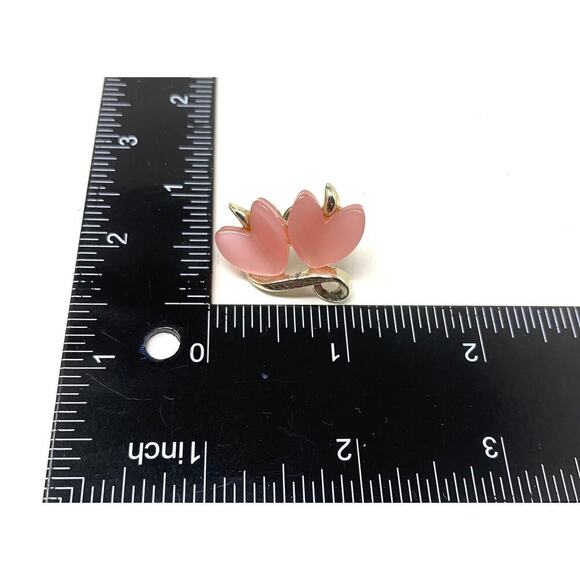 Vintage 1970s Pink Acrylic Hearts Screw Back Earrings New Wave Avant Garde - Picture 5 of 5